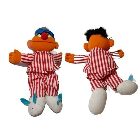 TYCO 1996 Sesame Street Sing & Snore Ernie Talking Plush Pajamas Working 19" Tal - Picture 5 of 7
